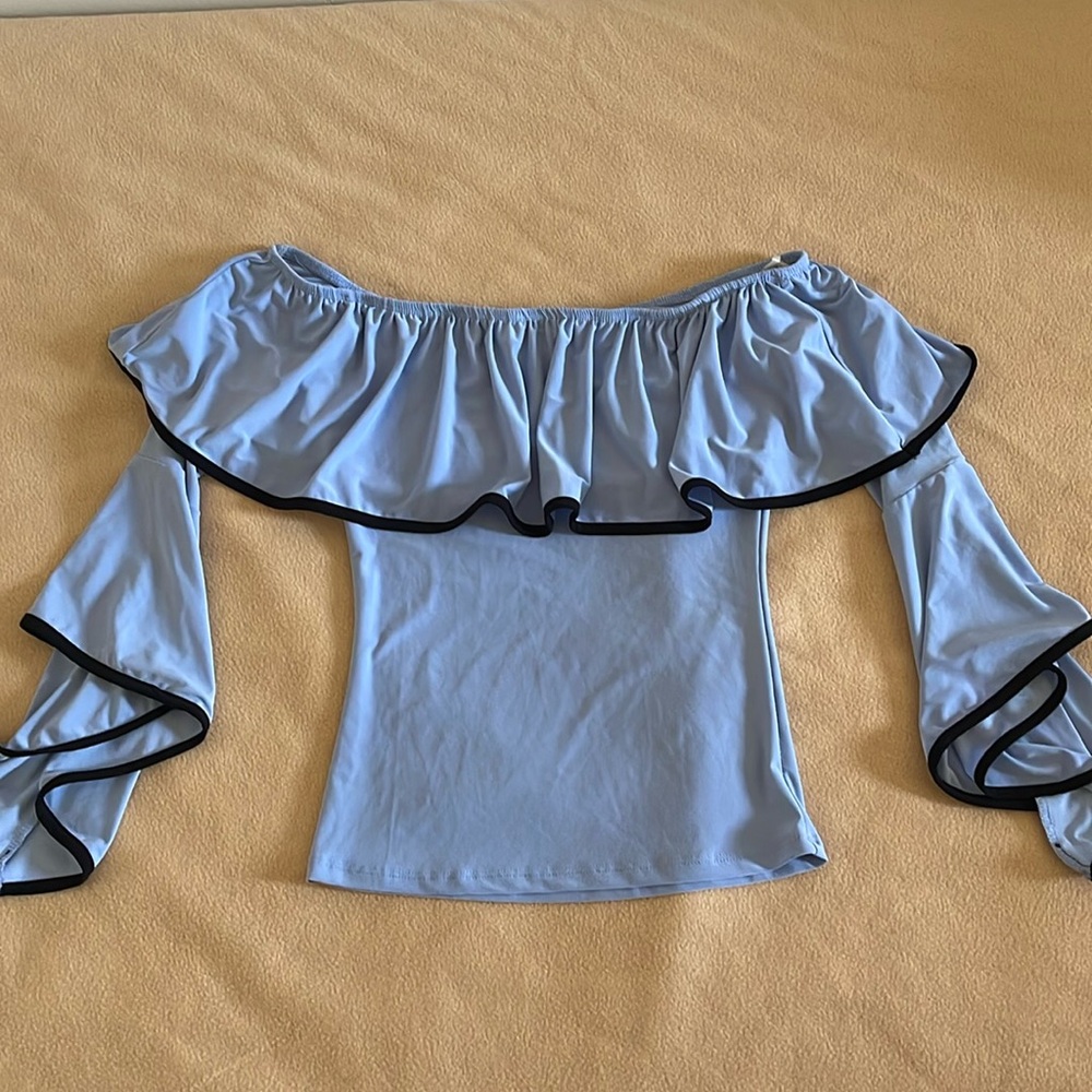 Shoulder down top